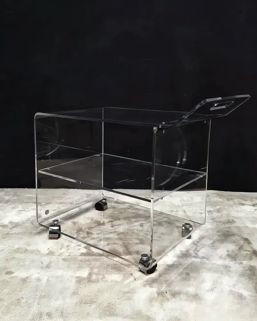 Vintaweiter Servierwagen aus Acryl im Space-Age-Stil, 1970er