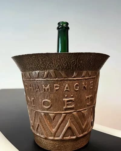 Винтажное ведёрко для шампанского Moët & Chandon — 01.webp (enhanced)