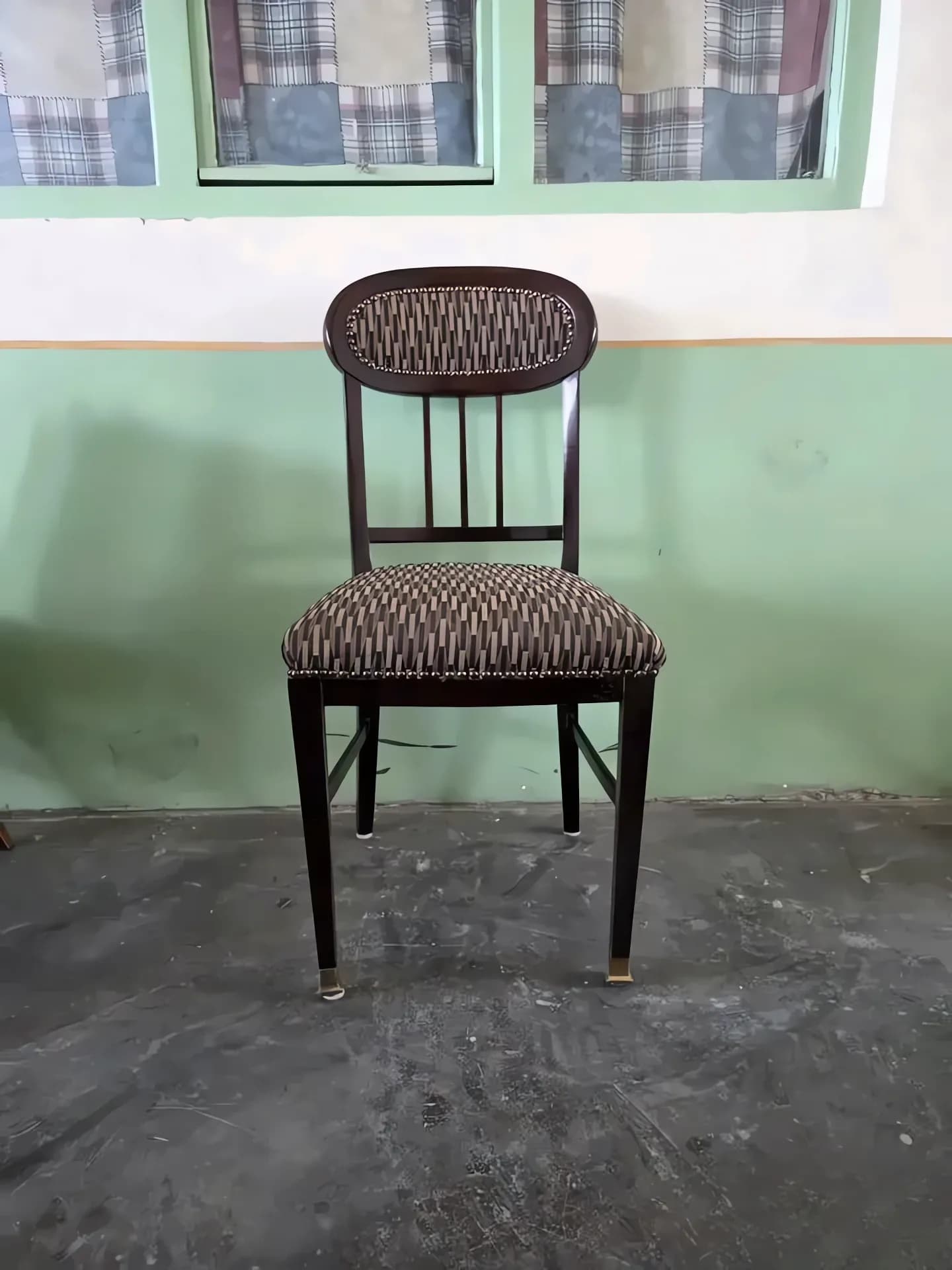 Комплект 4 антикварных стульев, венский модерн — 01.webp (enhanced)